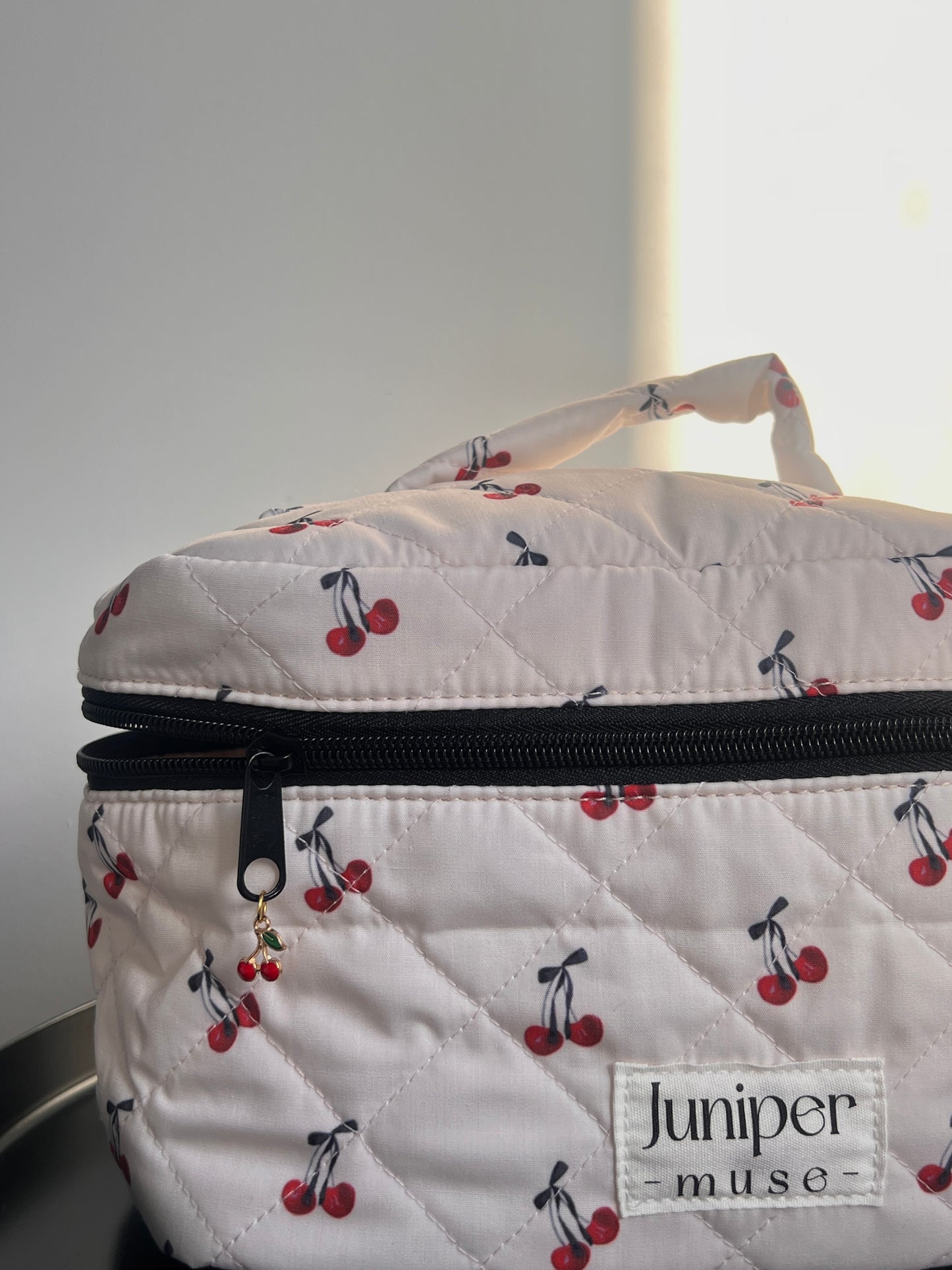 BELLE MAKEUP BAG